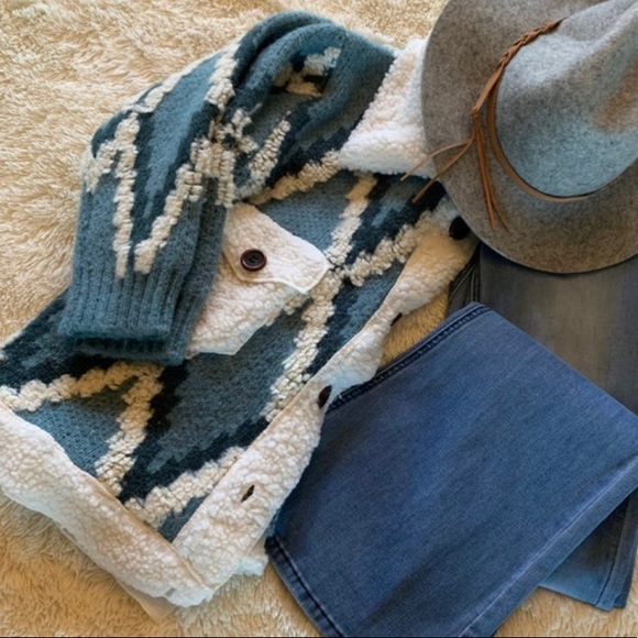 New Quilted Cardigan Sweater Coat / Women's Shacket Blue Western Boho Jacket - Picture 6 of 7